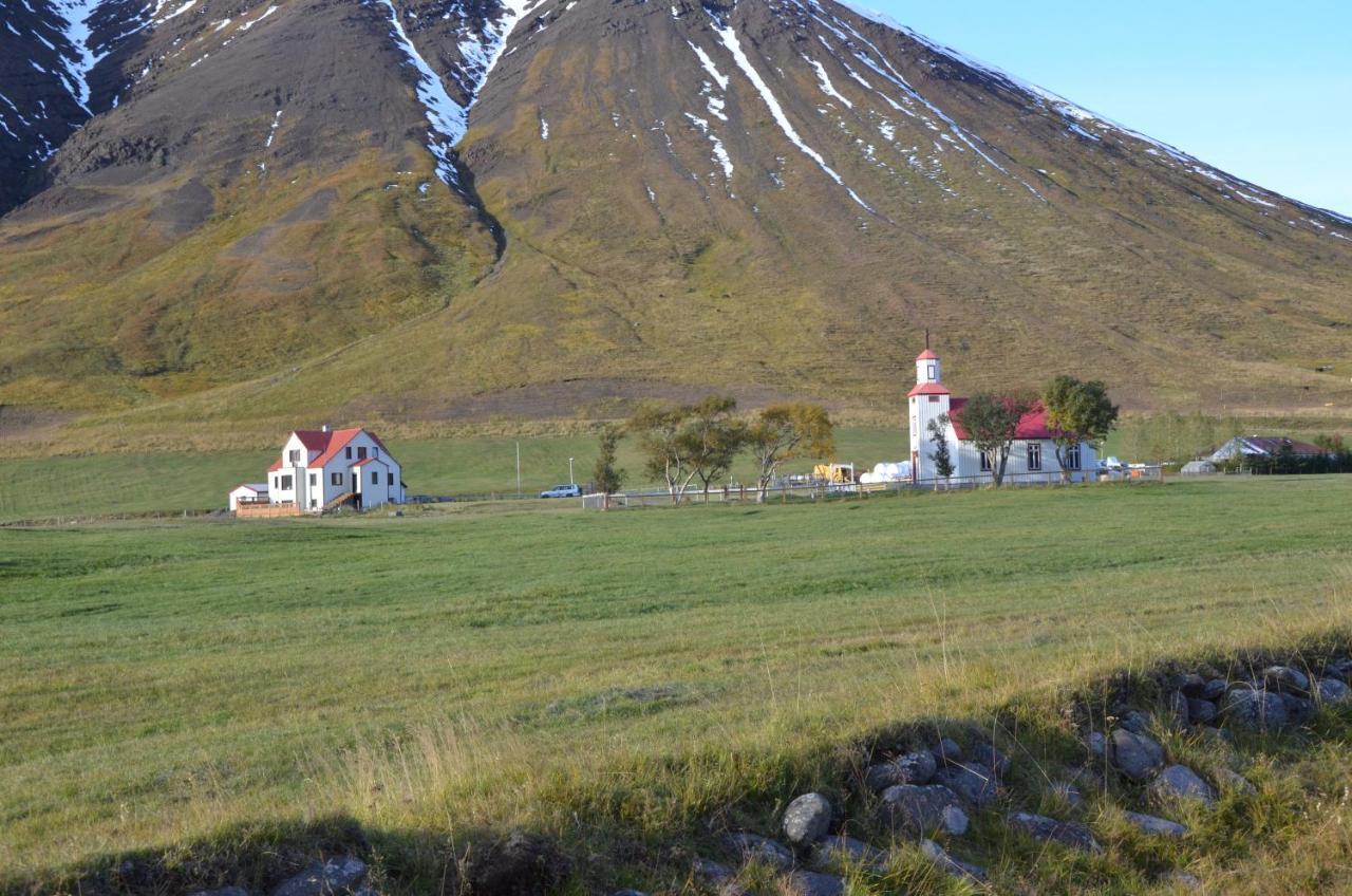 Bolstatharhlith - Studios Exteriér fotografie