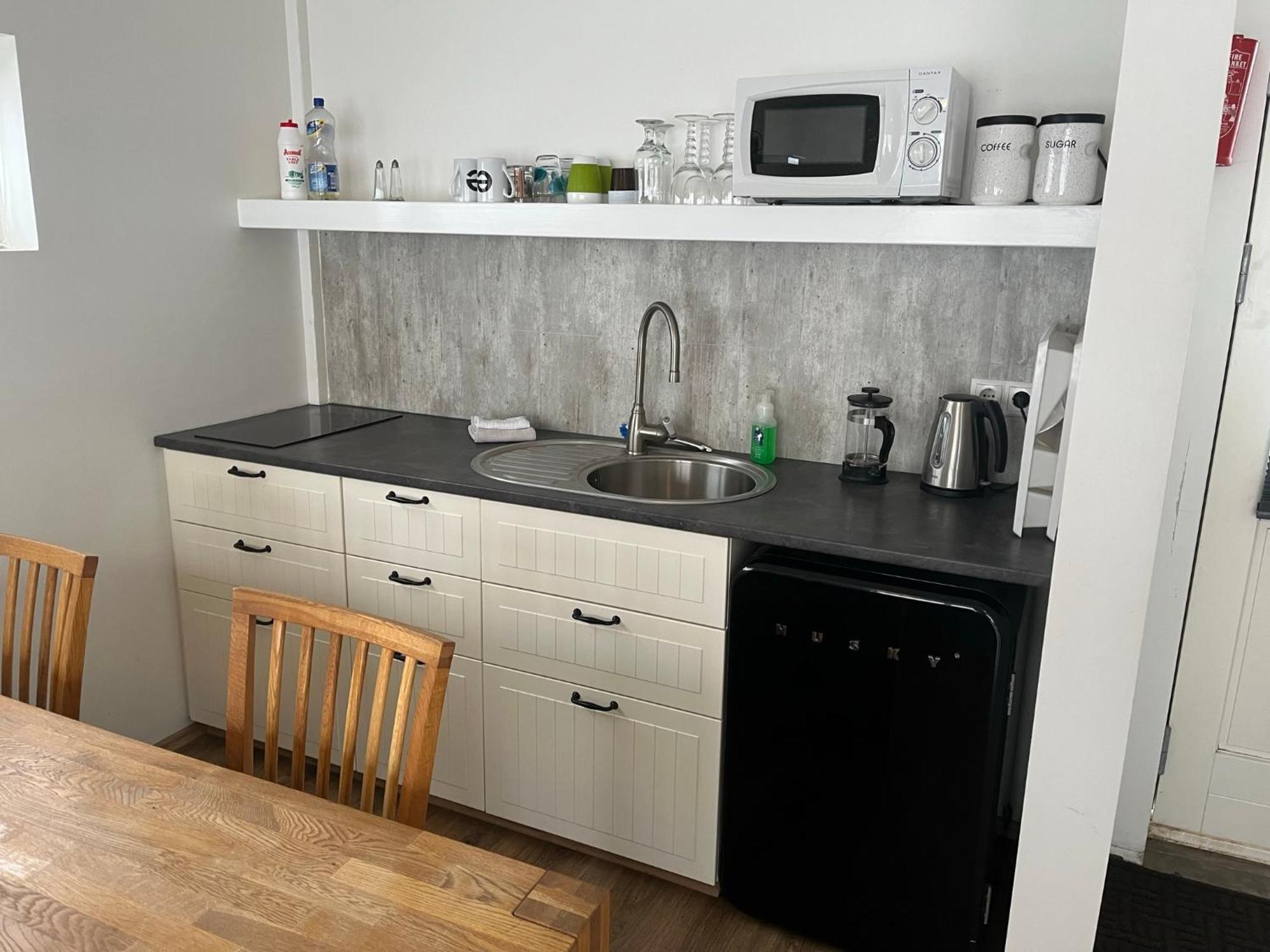 Bolstatharhlith - Studios Exteriér fotografie