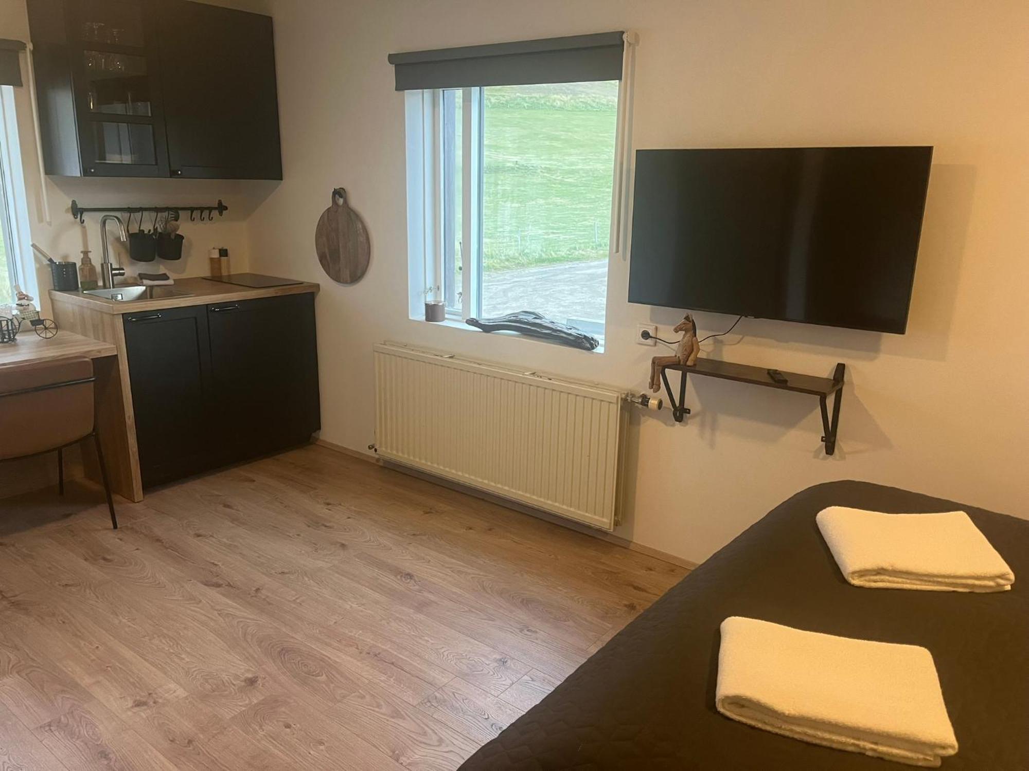 Bolstatharhlith - Studios Exteriér fotografie
